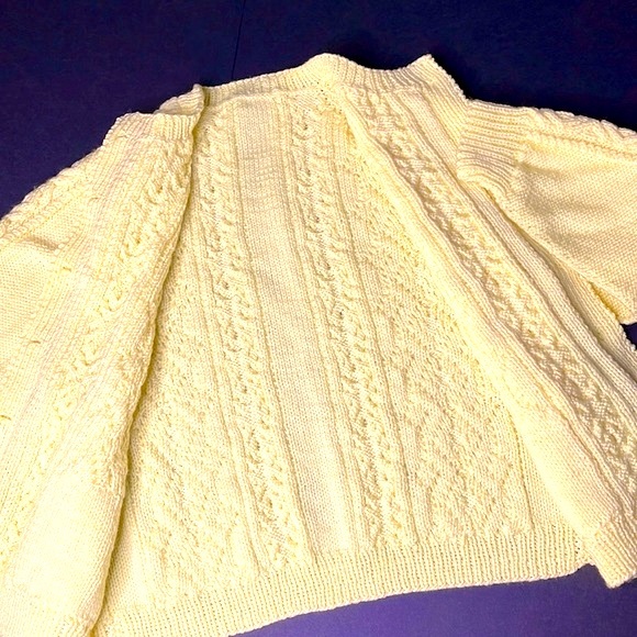Yellow Chunky Cable Knit Cardigan XL - Picture 17 of 17
